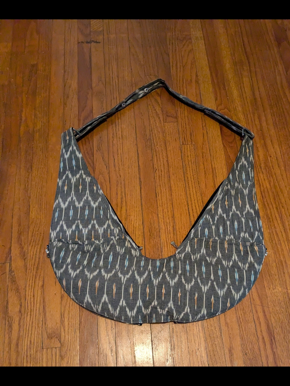Sash Bag - Jenny Ikat EES (Extra Expandable Square)
